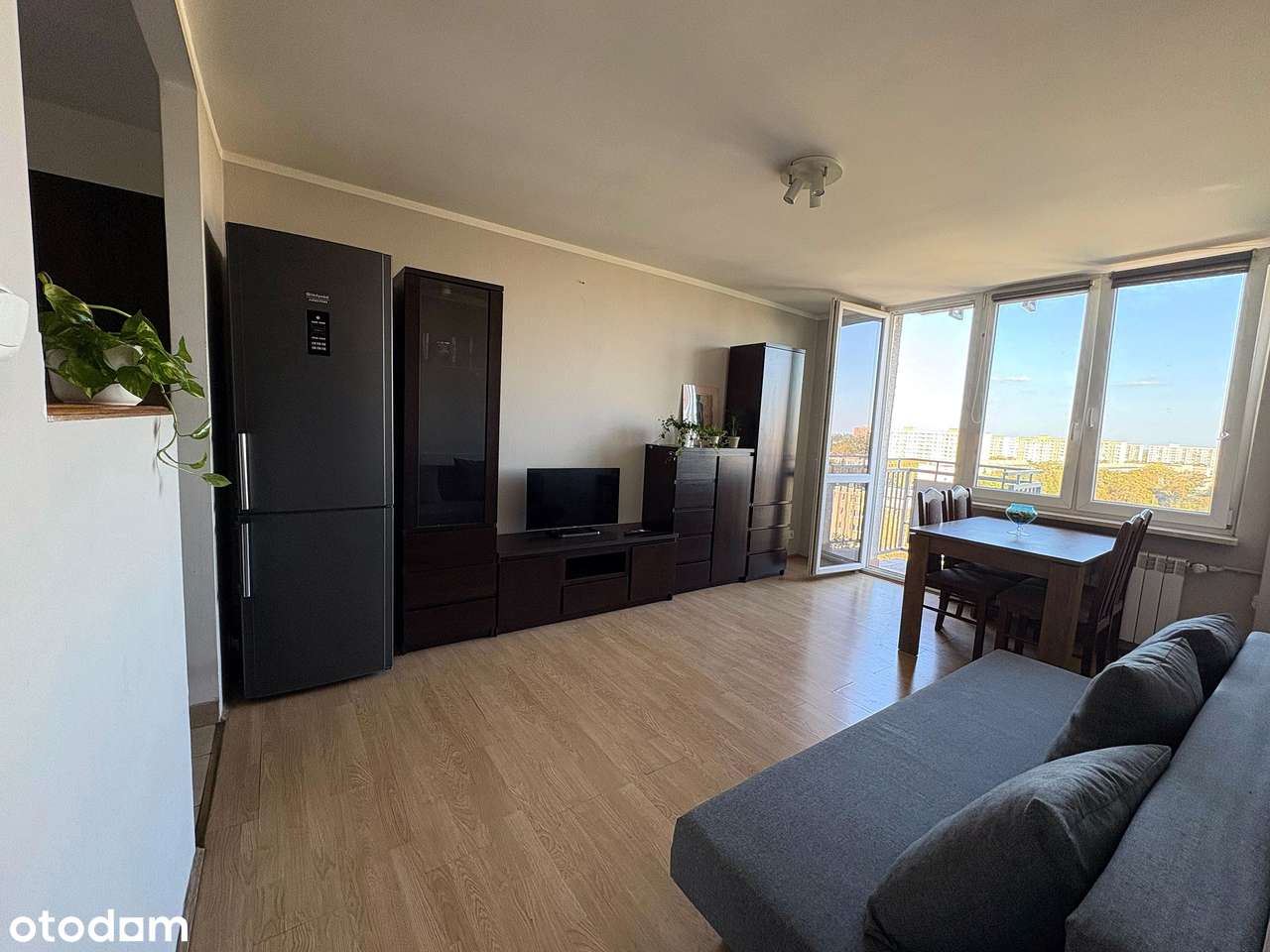 **Bezpośrednio/ Bródno Metro/ 36m/ 2 pokoje / Balkon/ Piwnica**