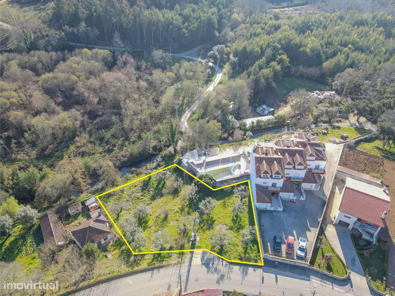 Terreno para construção - Grande imagem: 2/9