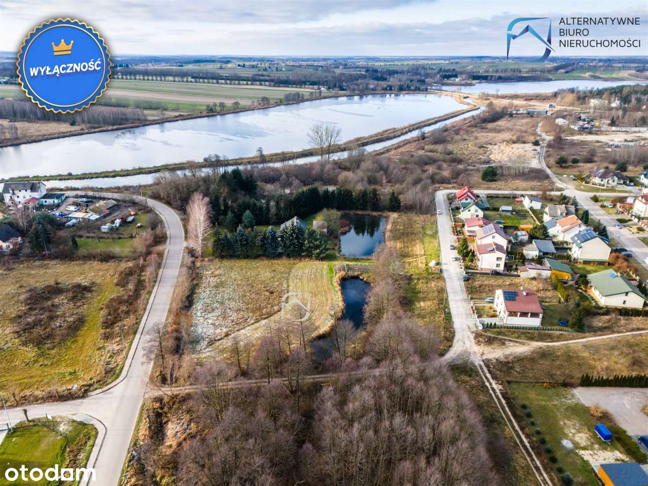 Piękna działka budowlano-usługowa ze stawem - Koc-2