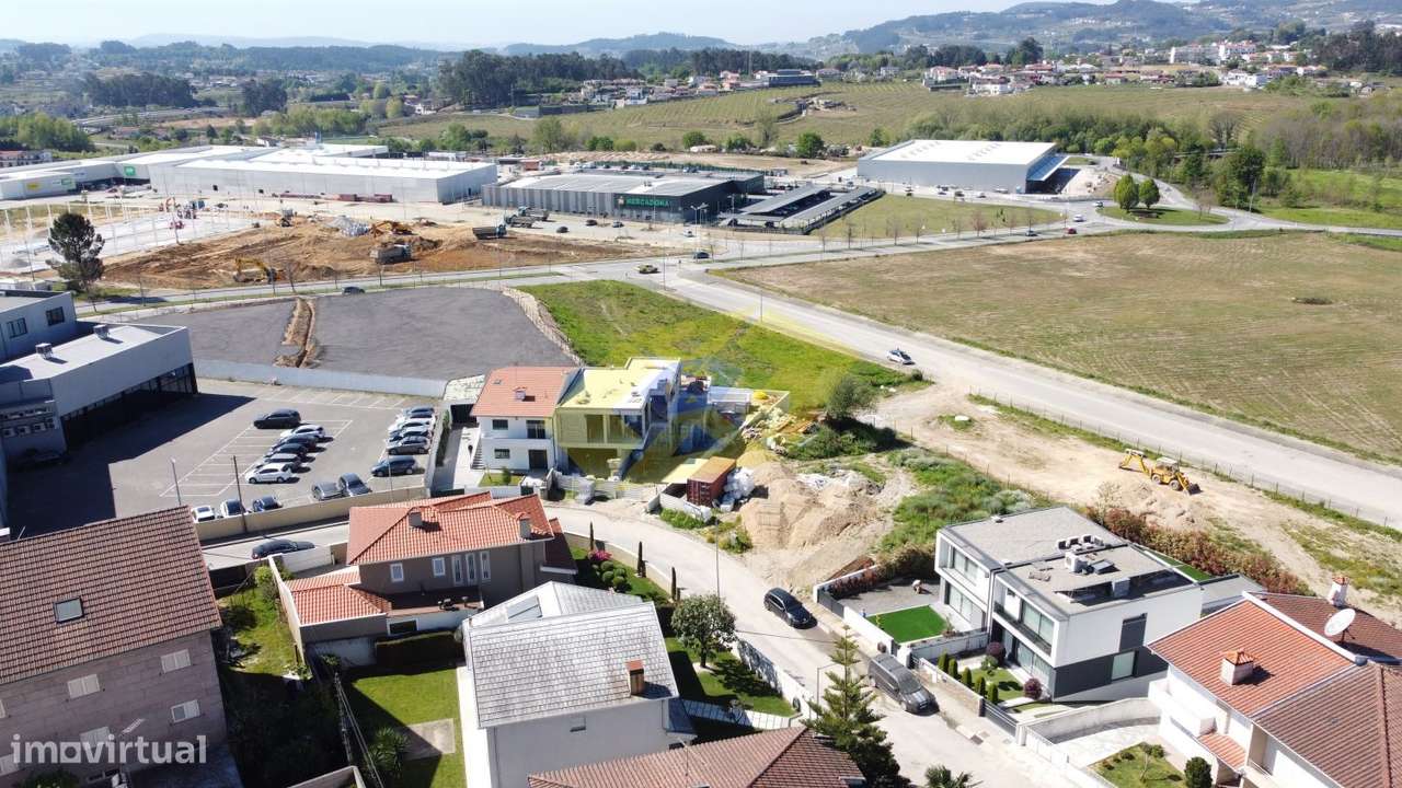 Moradia T3 em Felgueiras-28