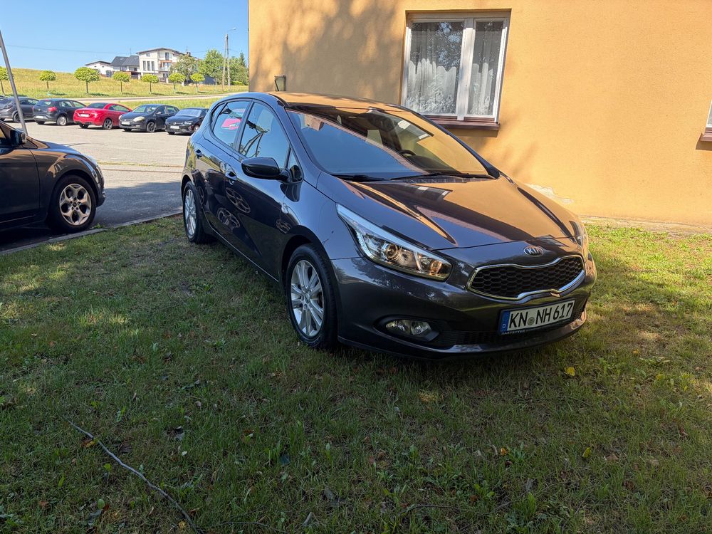 Kia Ceed II (2012-) 1.4 CVVT Attract 2012