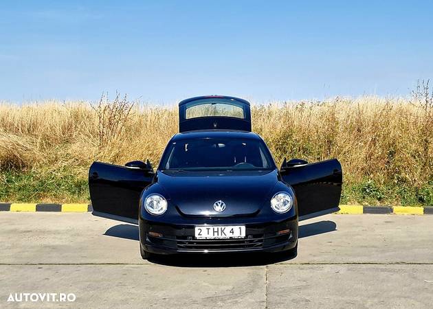 Volkswagen Beetle The 1.6 TDI DPF Blue Motion Technologie - 11