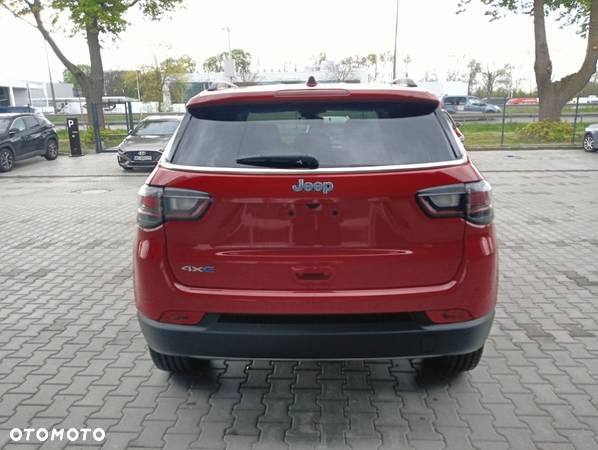 Jeep Compass - 8