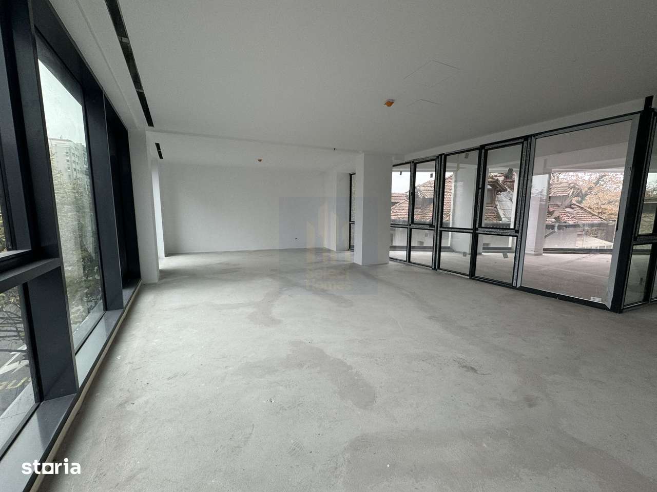 Spatiu comercial de inchiriat stradal in *Dorobanti* - Imagine principală: 1/20