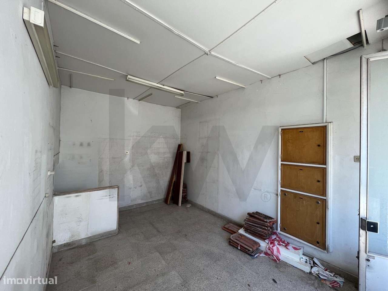 Loja em Benfica com 99 m2 – Crie o seu negócio à medida - Grande imagem: 4/24