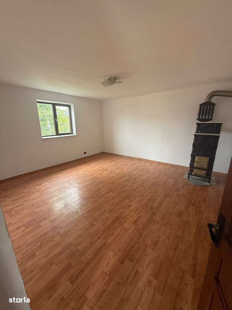 Casa Bradu la 7 km de Pitesti ,1100 mp teren - Imagine principală: 3/9