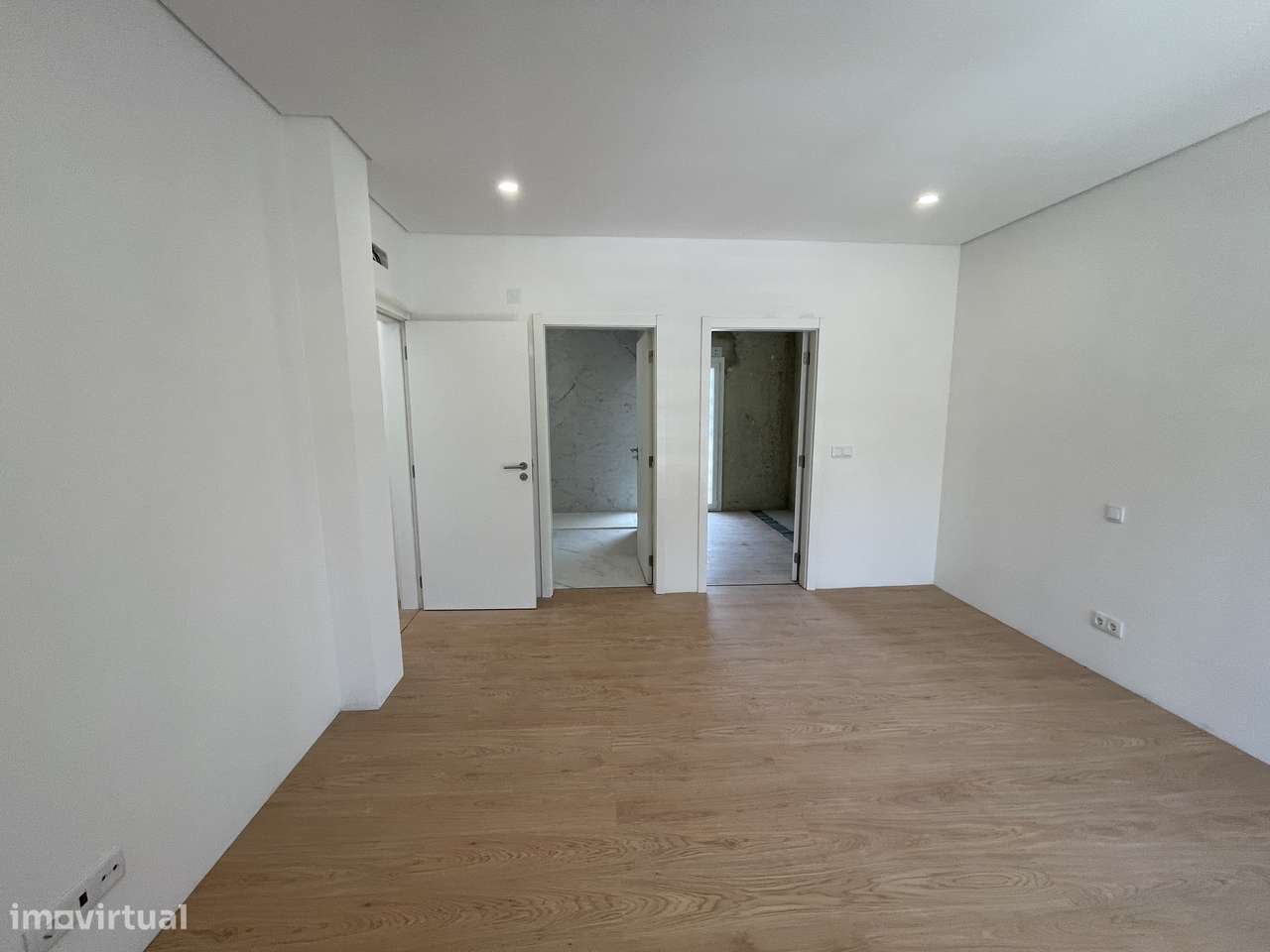 Moradia nova T3 piscina a 5 minutos das praias de Sesimbra-13