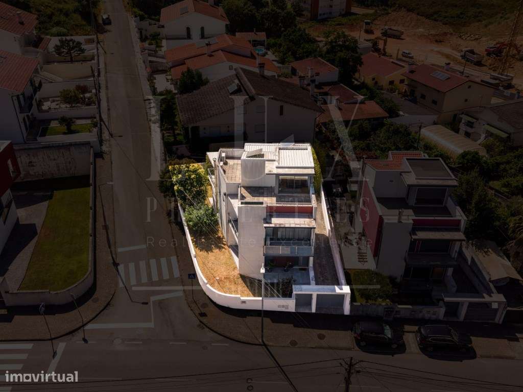 Moradia T4 | Bairro da Liberdade, Coimbra-41