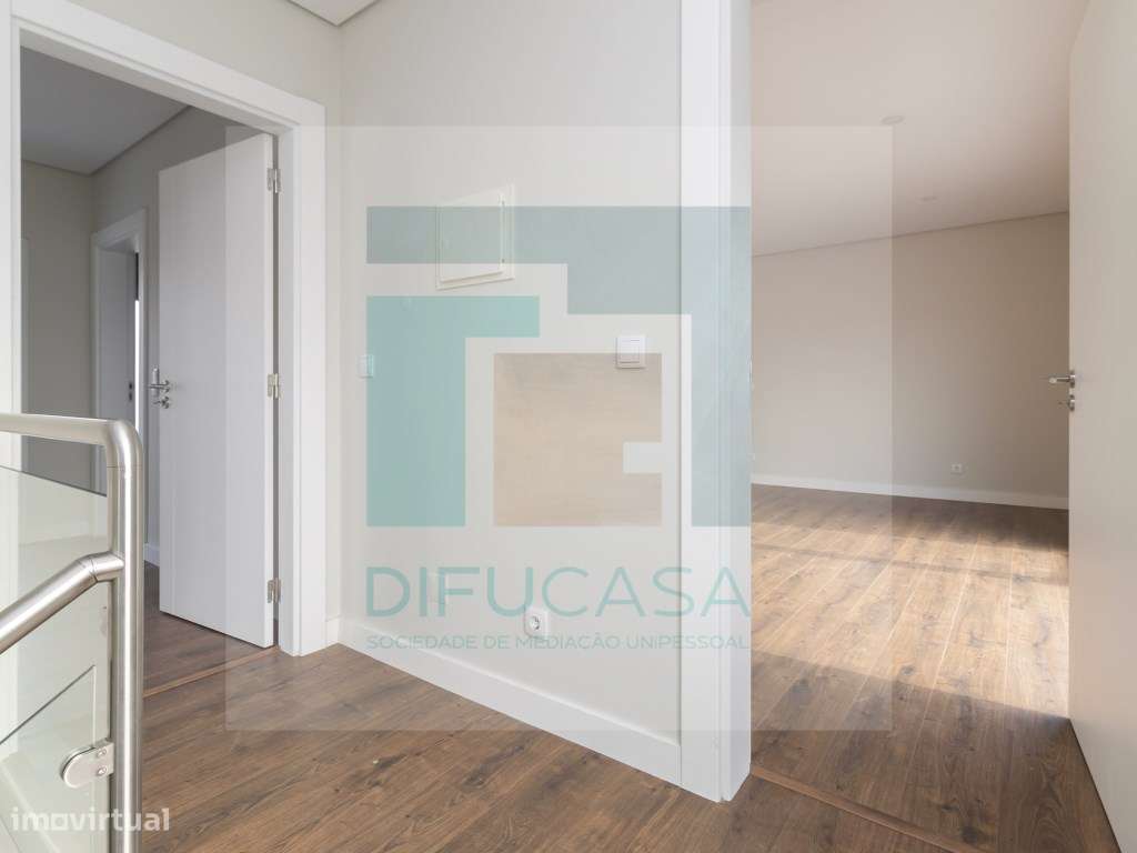 R128 Moradia T6 Azeitão-39