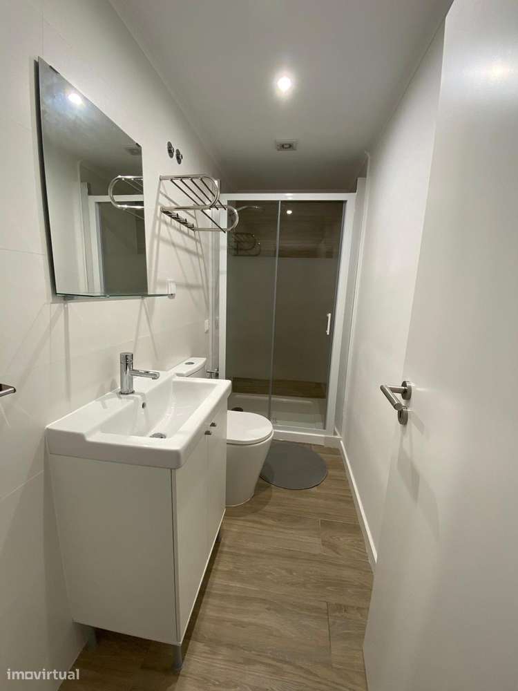 Quarto Individual junto ao Hospital S Jose - Grande imagem: 4/5