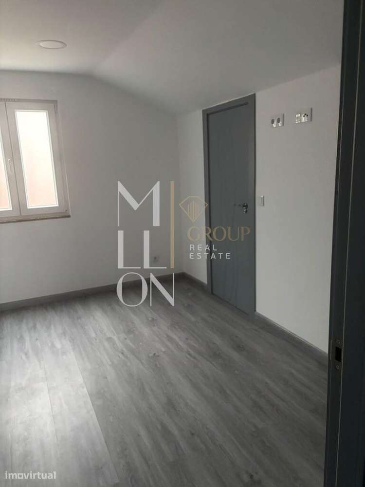 Apartamento T2 Duplex totalmente reconstruído no centro histórico da v - Grande imagem: 2/15