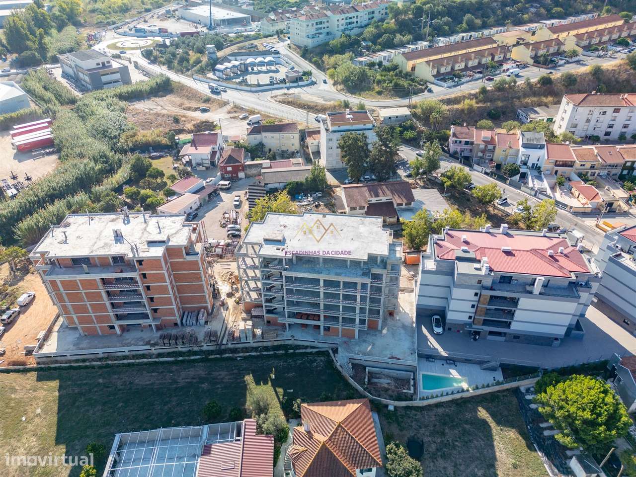 T4 com Piscina em Alverca-4