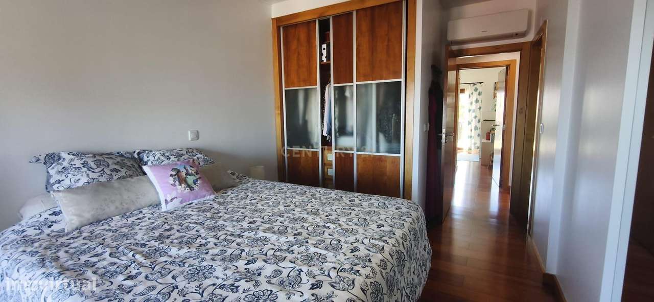 Apartamento T2 com vista desafogada sobre Lisboa – a poucos minutos de-5
