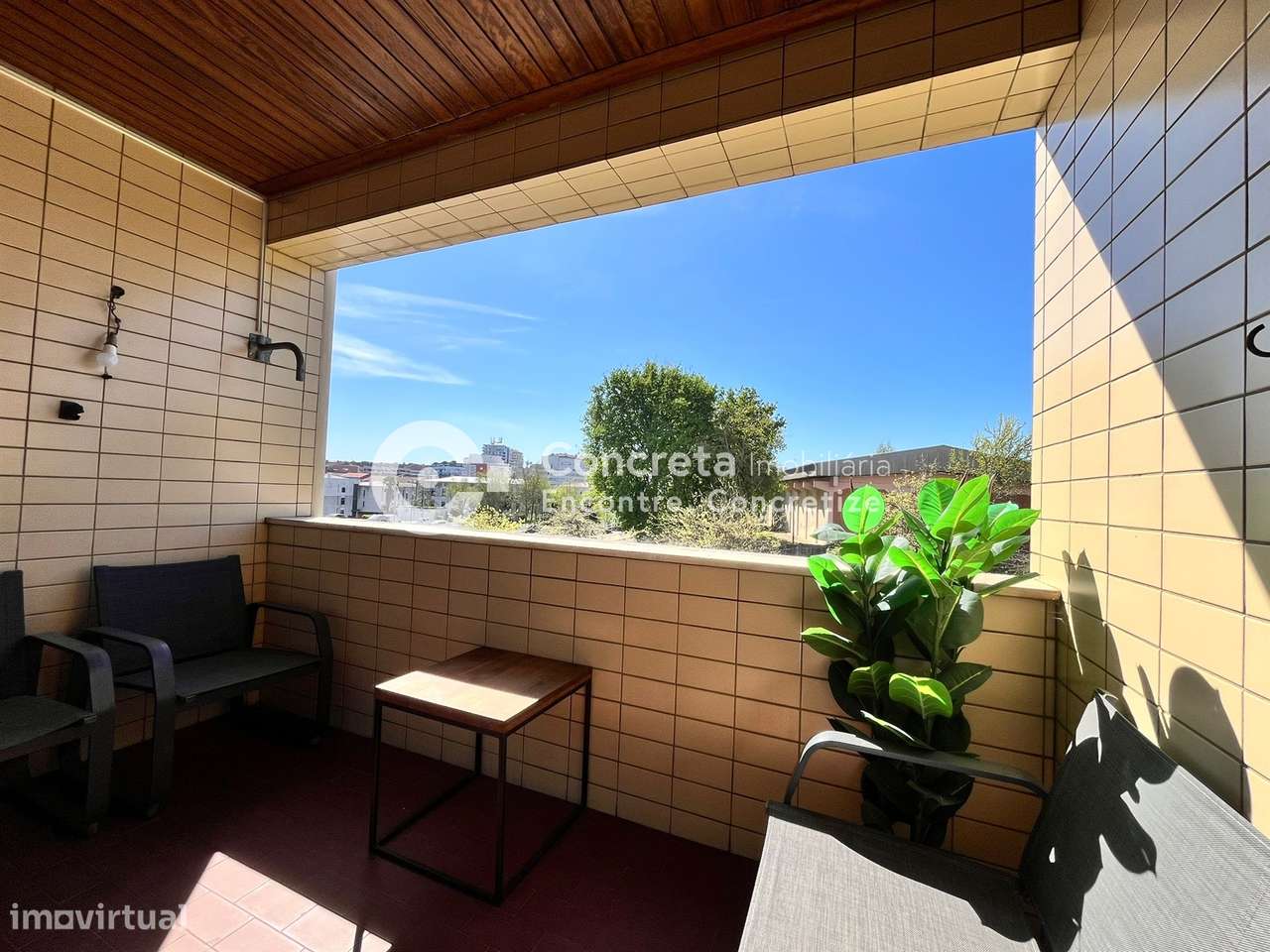 Apartamento T2 com garagem em Arcozelo, Barcelos-7