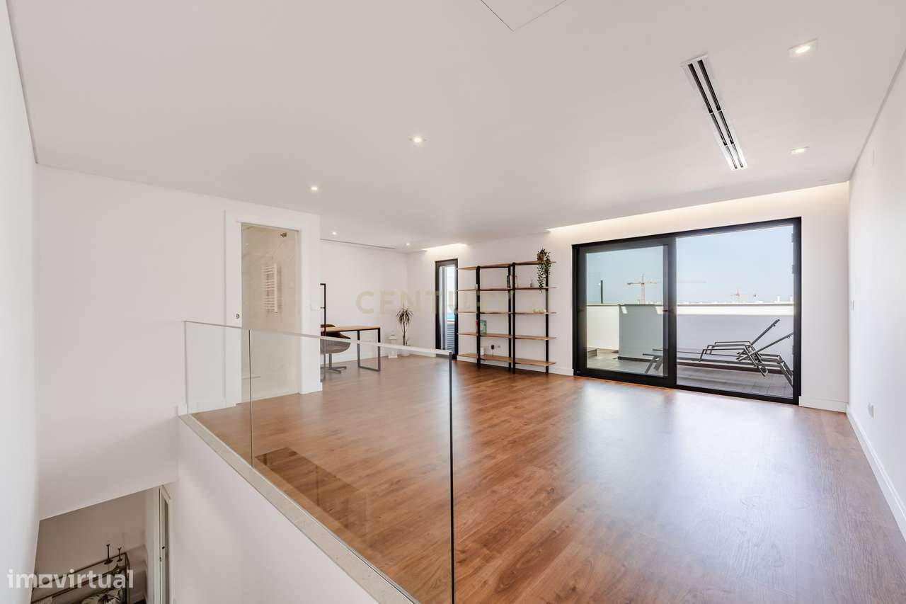 PINUS URBAN GARDEN | DUPLEX DE EXCEÇÃO COM PISCINA PRIVATIVA E TERRAÇO-40
