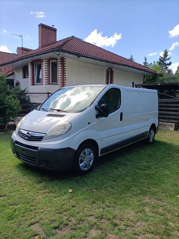 Opel Vivaro 2011