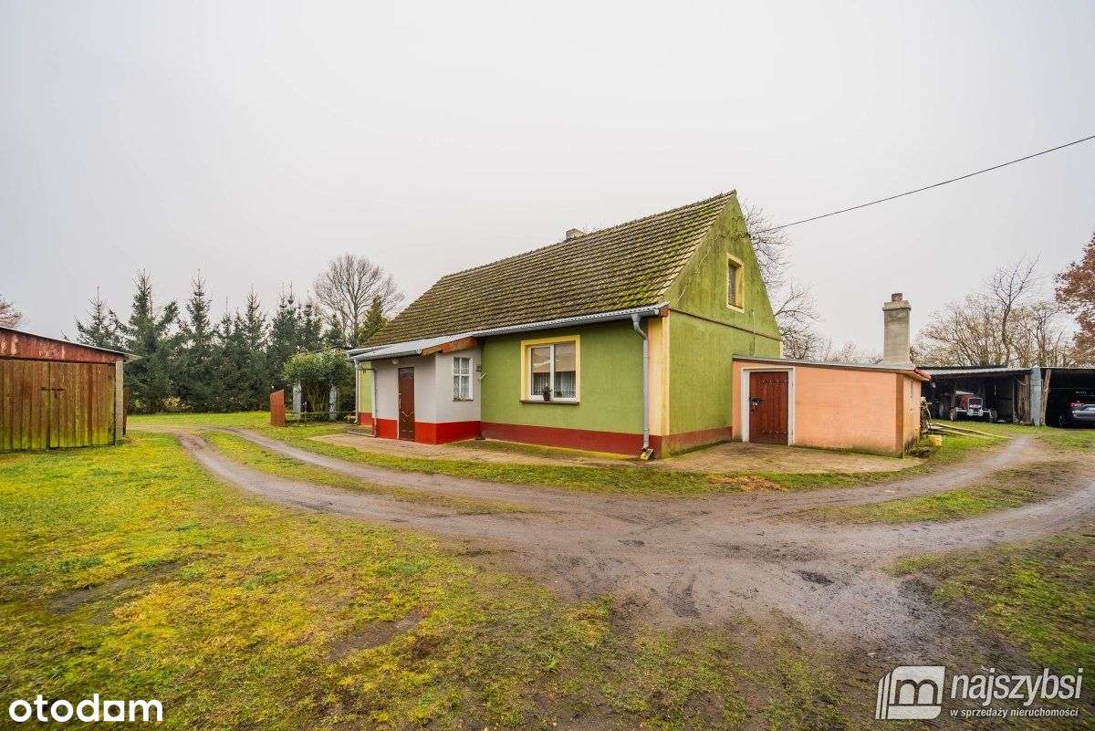 Orzesze - gospodarstwo rolne na skraju wsi - Pełny obrazek: 4/20