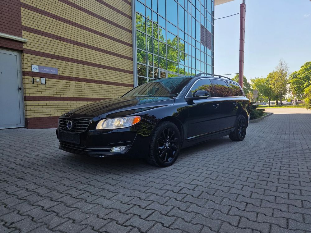 Volvo V70 III D4 Geartronic Summum 2014