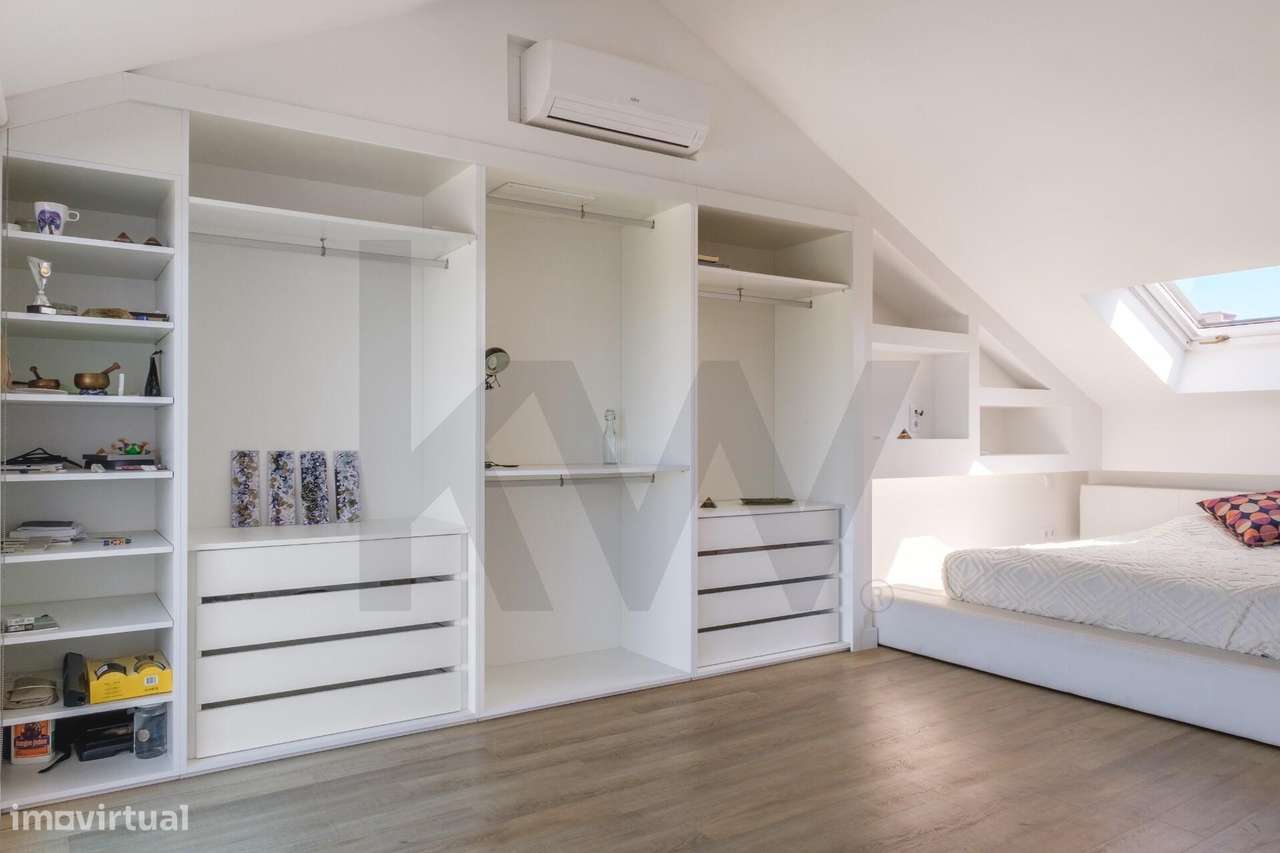 Apartamento Duplex T3 com Vista Mar a 700m da Praia de Carcavelos - Grande imagem: 2/33