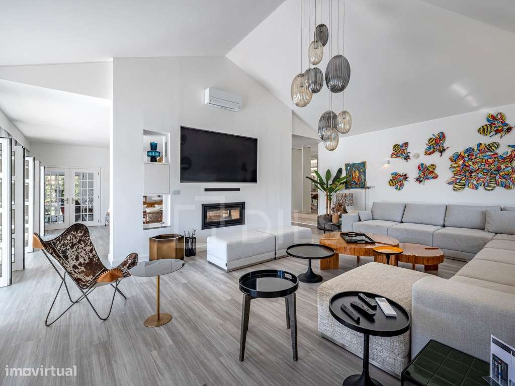 Moradia T6+1 em Soltróia, junto à praia, com piscina-9