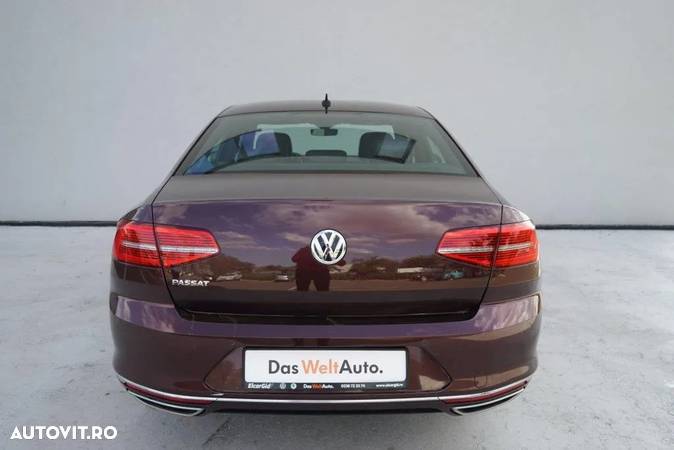 Volkswagen Passat - 5