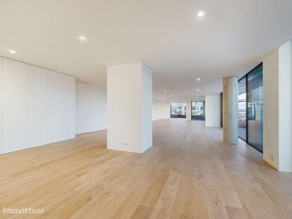 Apartamento T3 com vista panorâmica sobre o Rio Douro - Grande imagem: 5/25