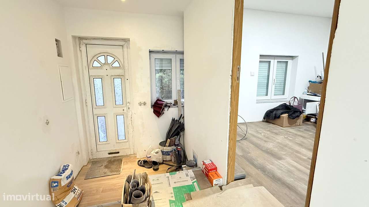 Moradia T3 + T1 Remodelada em Ermesinde-7