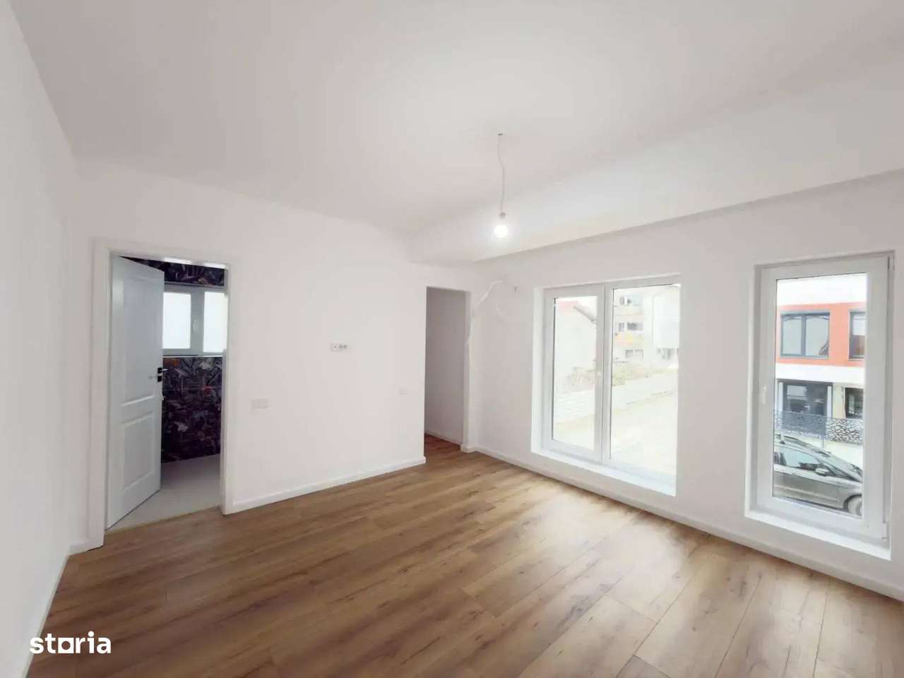 Casa Vila noua 3 dormitoare + birou / 4 bai / 16 min metrou 1 Dec 1918-10