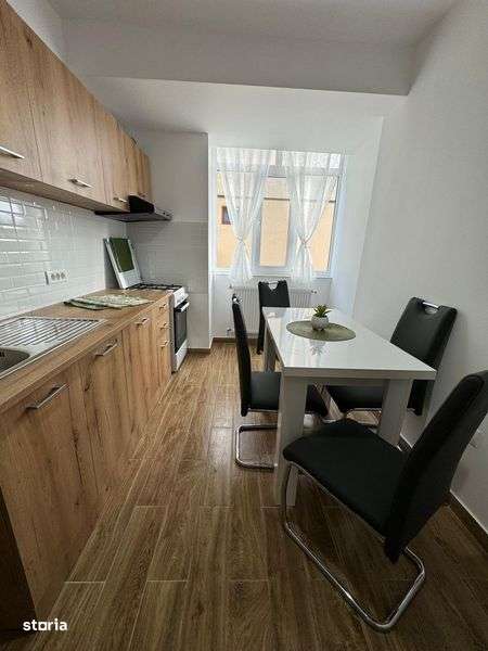 Inchiriez apartament - Imagine principală: 2/8