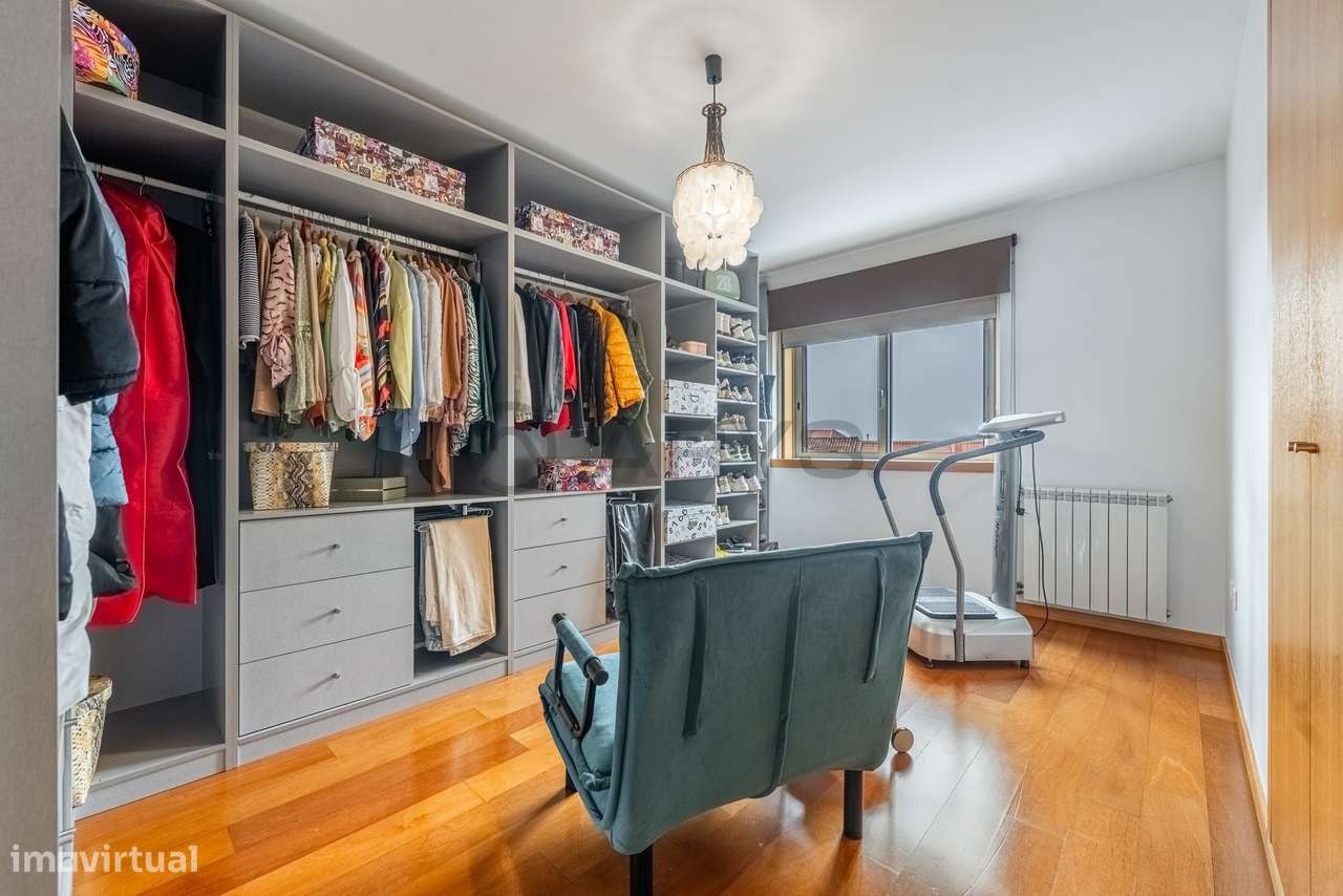 Apartamento T4 localizado no coração da cidade de Braga-15