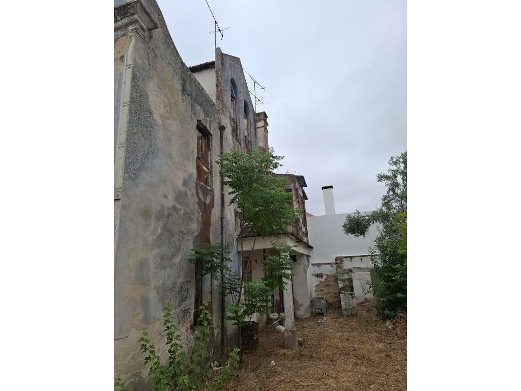 Edifício situado em Grândola (Excelente Localização) - Grande imagem: 4/14