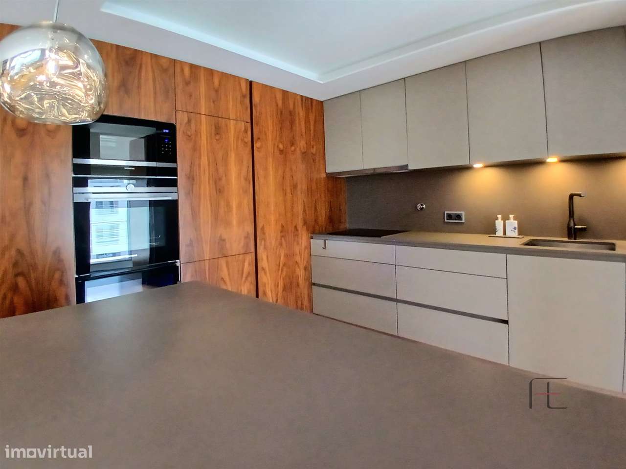 Apartamento Praia da Granja, Condomínio Privado - Grande imagem: 3/36