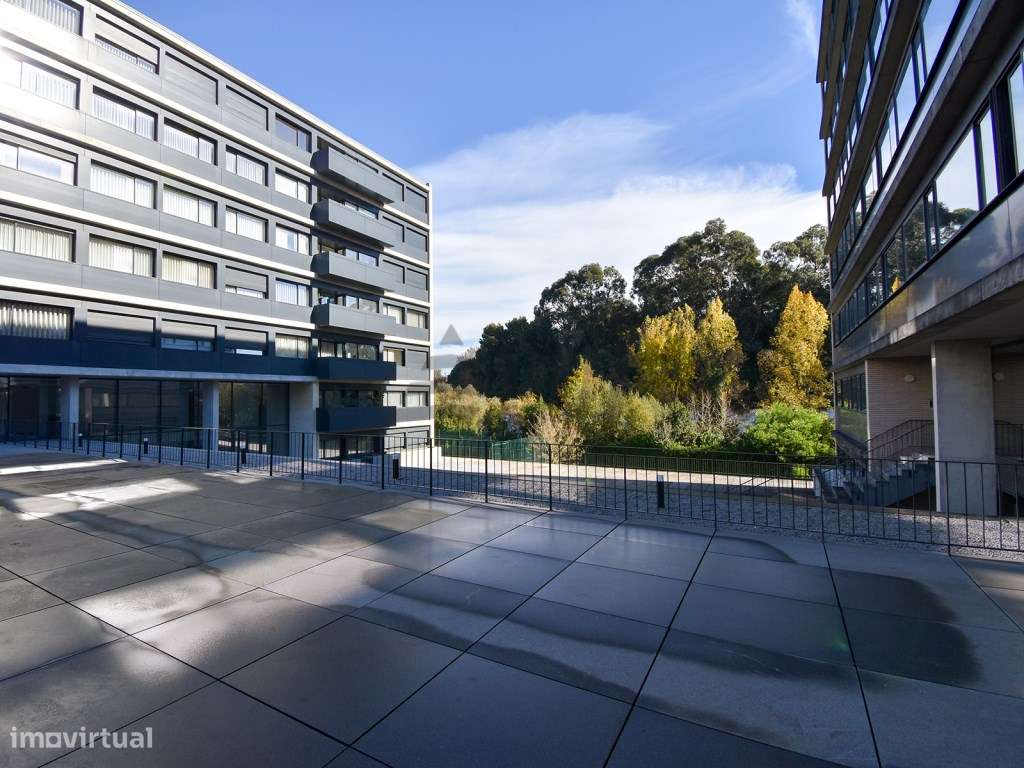 Apartamento T5 localizado no condomínio Jardim das Camélias - Gaia/...-46