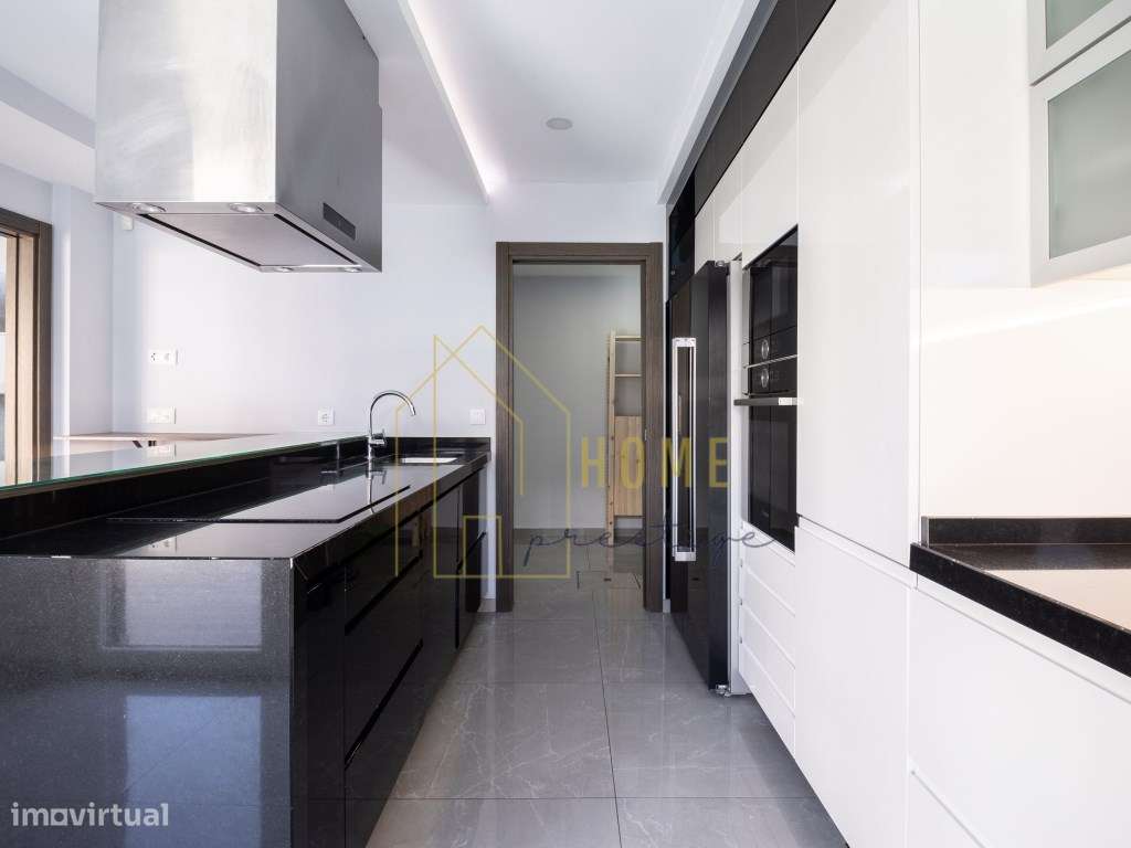 Moradia T4 com Piscina na Marisol - Conforto, Lazer e Proximidade d...-8