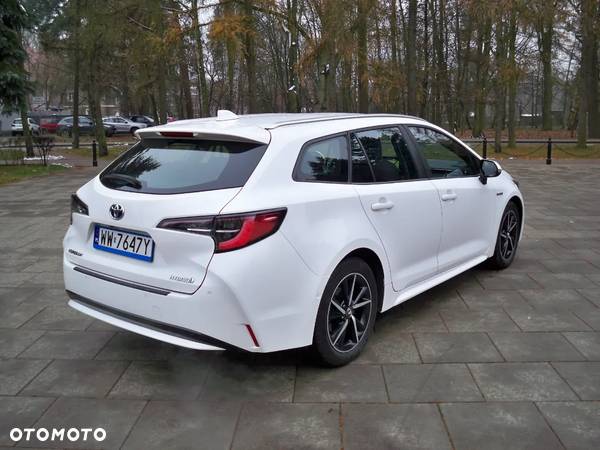 Toyota Corolla 1.8 Hybrid Comfort - 6