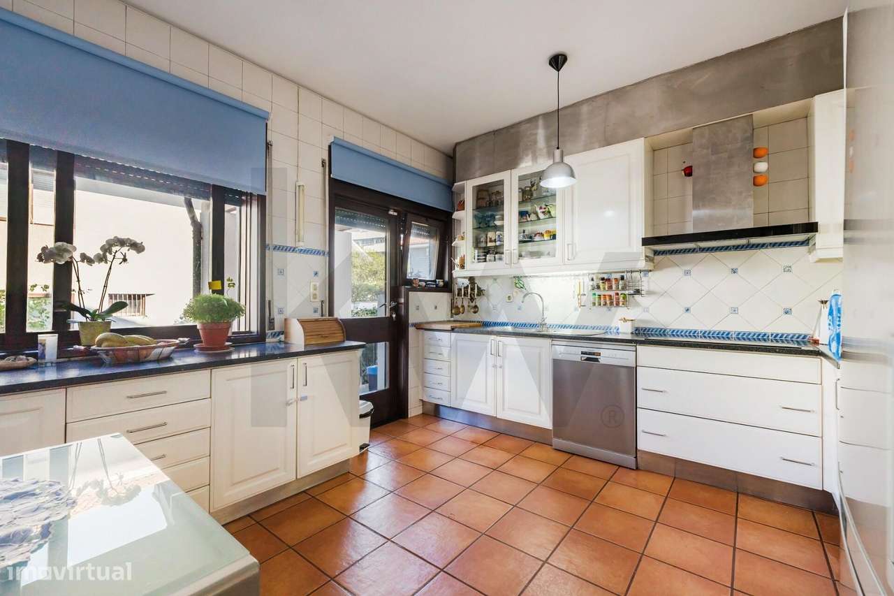 Moradia T8 Circunvalação (Monte dos Burgos) - Polo Universitário - Grande imagem: 5/25