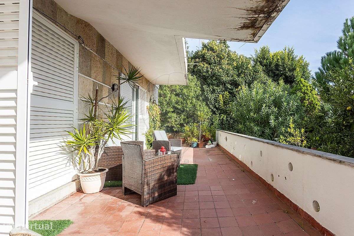 Moradia T14 para venda-23