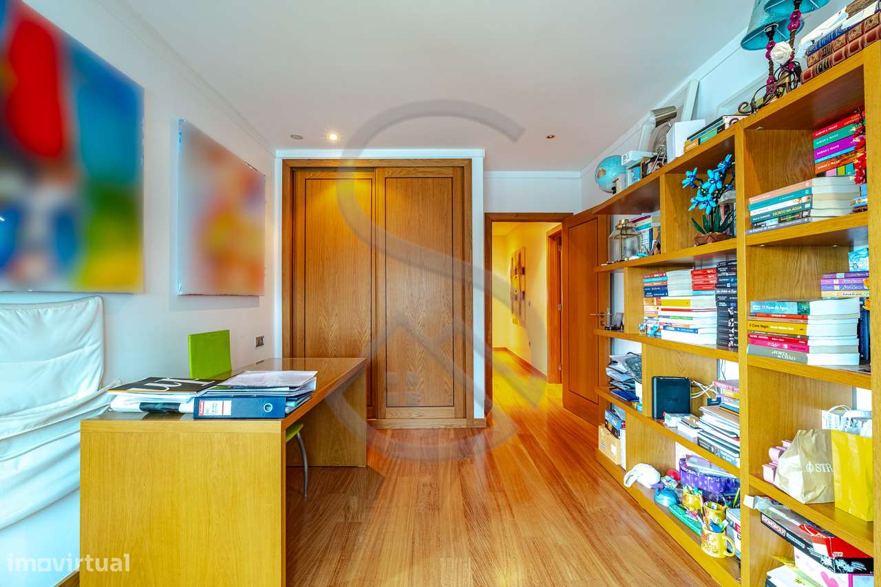 Apartamento T3 de Luxo em Vilar do Paraíso e Mafamude-28