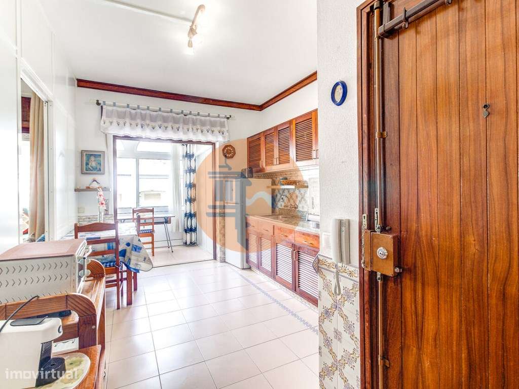 Apartamento T0+1 em 1.ª linha de praia - a 100 metros do areal de M... - Grande imagem: 5/30