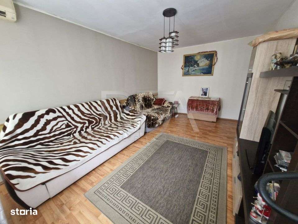 Apartament cu 3 camere foarte aproape de statiile de metrou Dristor 1 - Imagine principală: 1/13