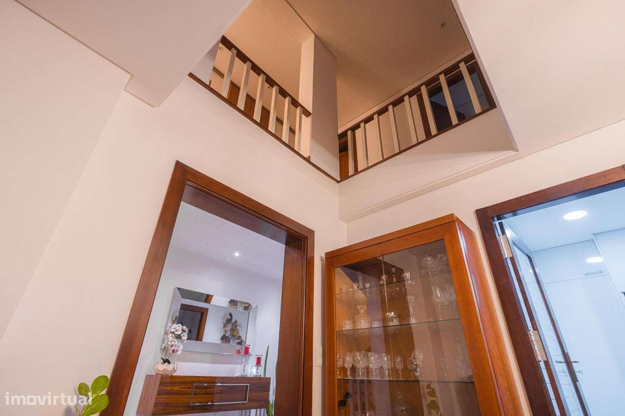 Apartamento Duplex Remodelado – Rotunda do Lavrador, Maia-10