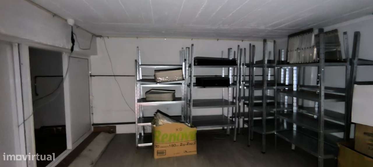 Espaço Comercial 250 m² | Ramada, Odivelas-20