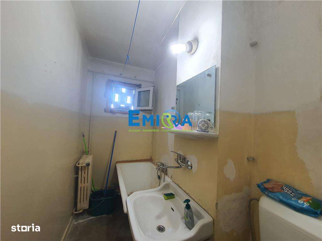 Apartament de vanzare cu 2 camere zona Republicii.-9