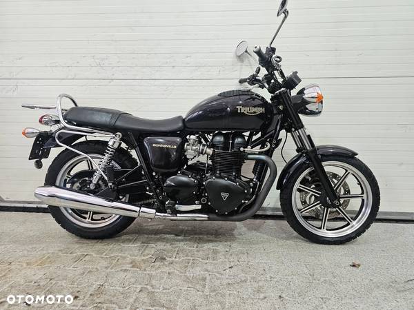 Triumph Bonneville - 6