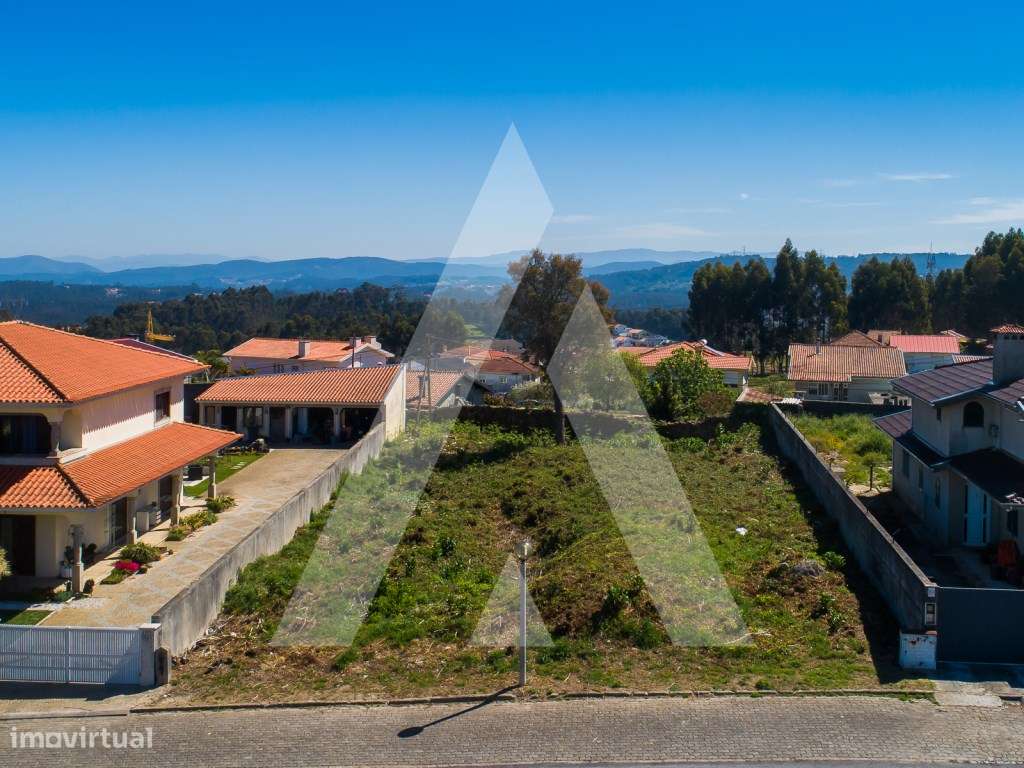 Lote para Construção com 905M2 - São João de Ver-11