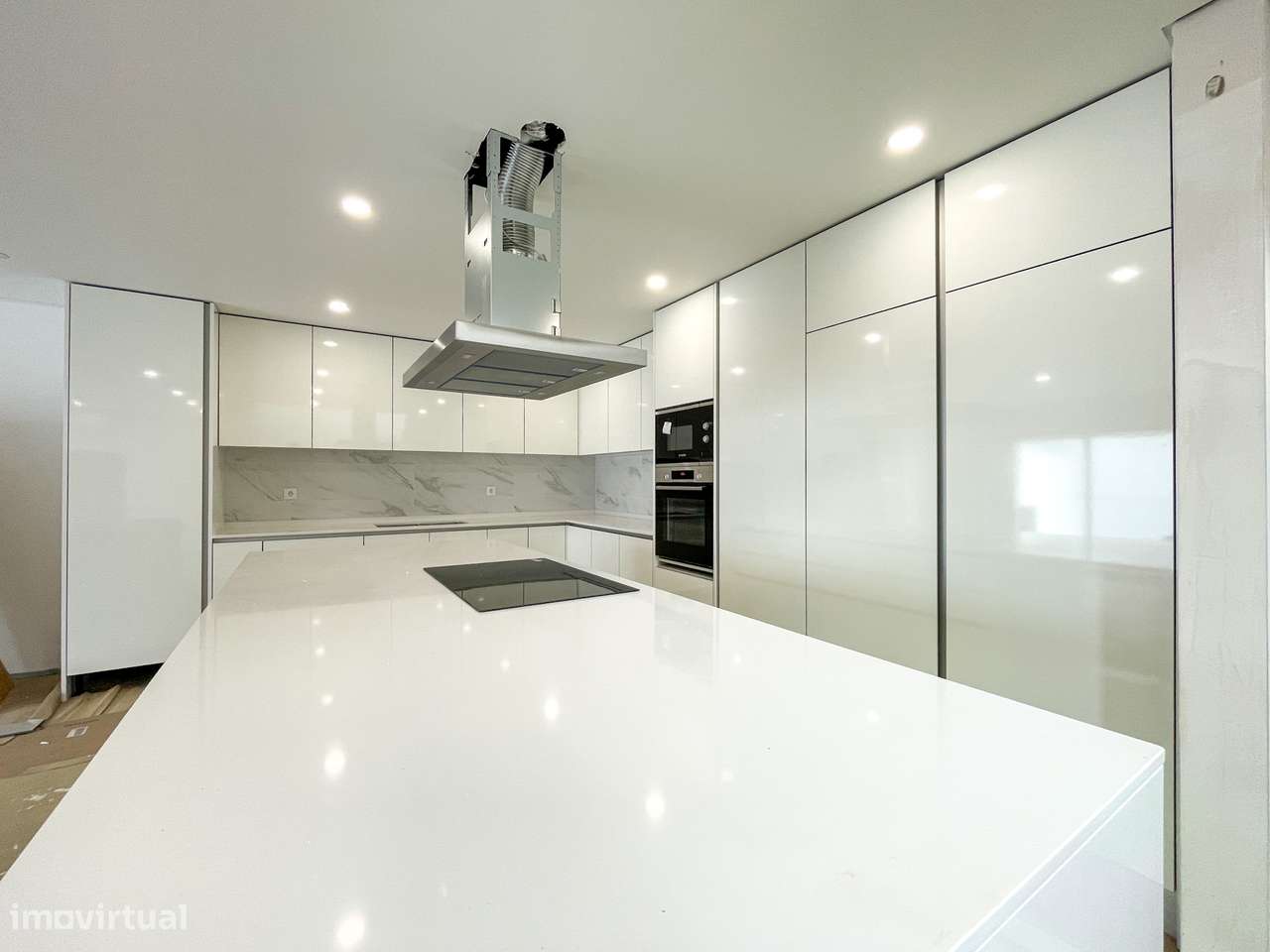 Moradia T4 com Piscina - Santa Iria de Azoia (Bairro da Salvação)-22