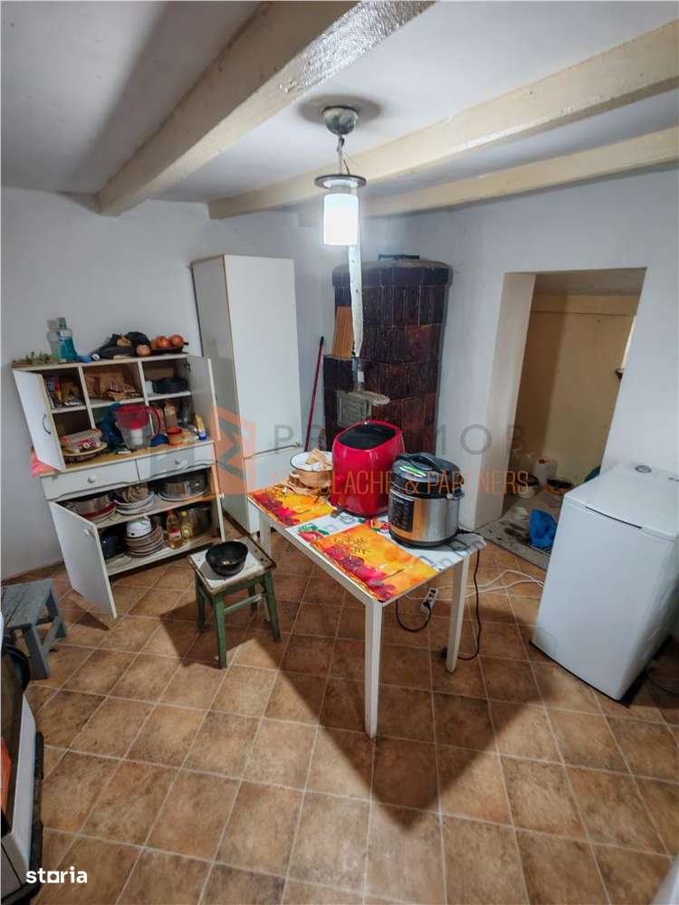 Casa de vanzare si teren 708 mp in zona Victoriei - Imagine principală: 4/11