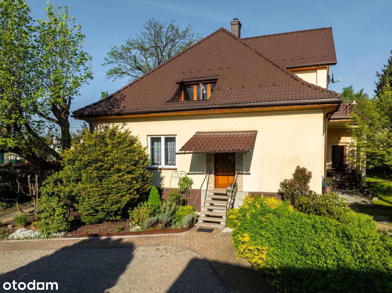 Lokal mieszkalny 129 m² | Garaż 2-stanowiskowy | Centrum Brzeszcz
