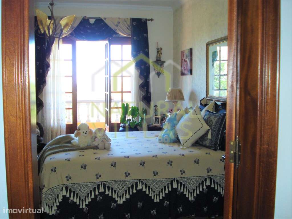 Moradia Isolada T5 com Vista Mar em Estoi-6