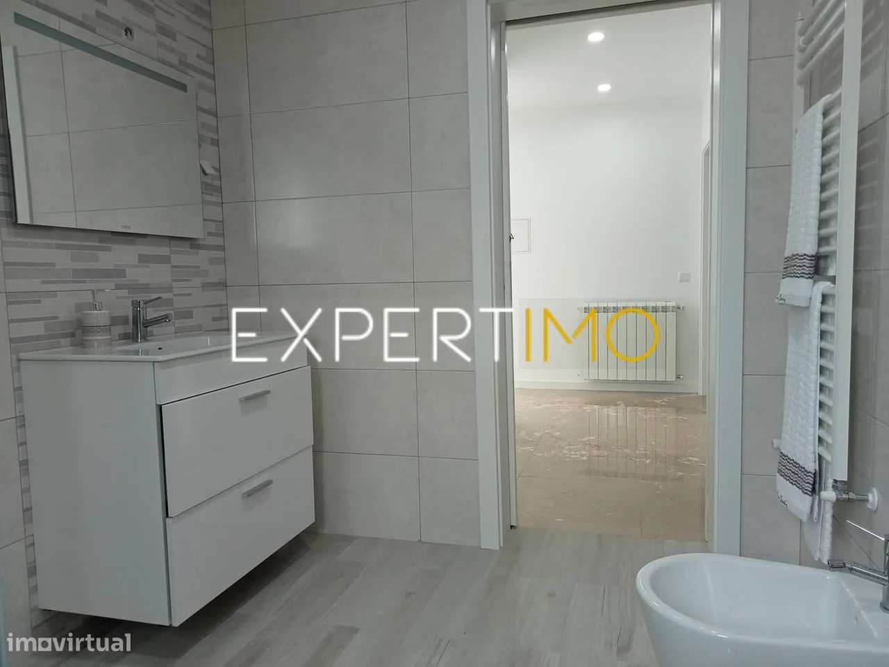 Moradia T2 São Bento, Porto de Mós, Leiria com design moderno-10